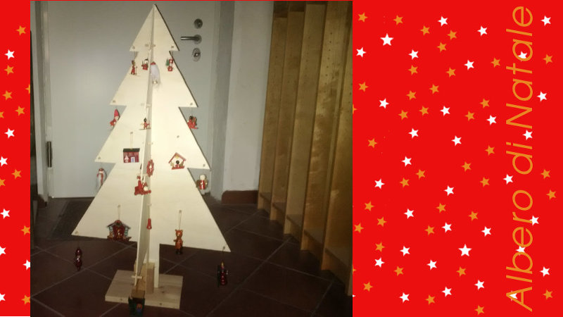 5 weihnachtlichen Holz-Hängeornamente Tannenbaum 9x5,5cm groß 4 mm Sperrholz 